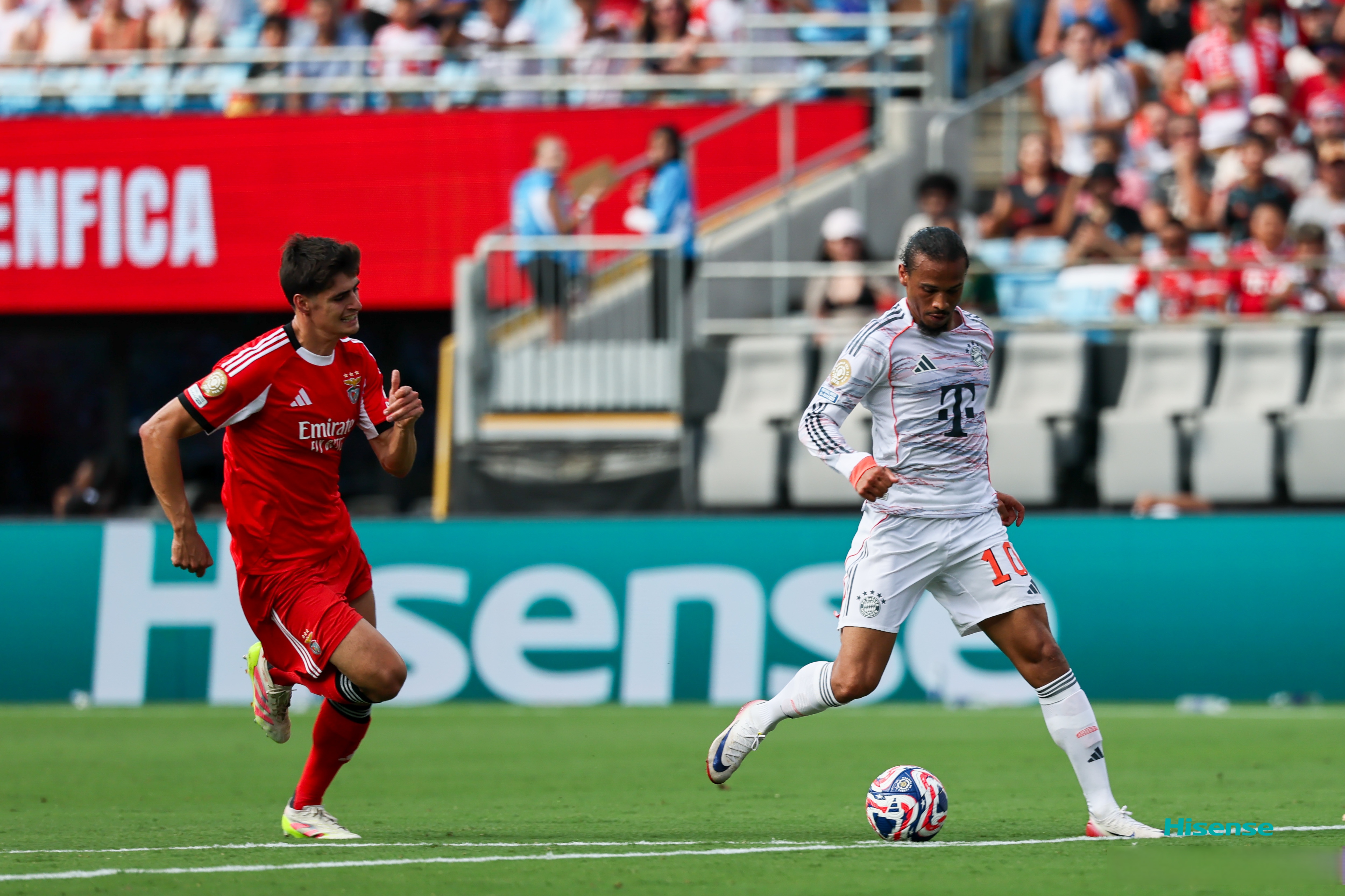 关于赛前欧联传出新动向，曼联官宣签约，管理层表态——悬念犹存，赛程密集仍需轮换的信息-华体会体育