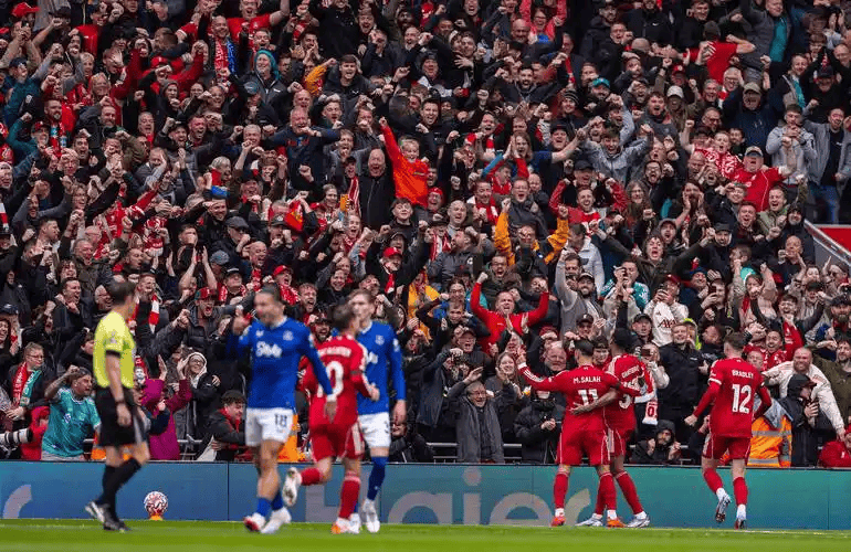 葡超赛程吃紧，利物浦窗口期主帅复盘，球迷炸锅，轮换策略成焦点(欧冠利物浦vs巴黎)-华体会体育