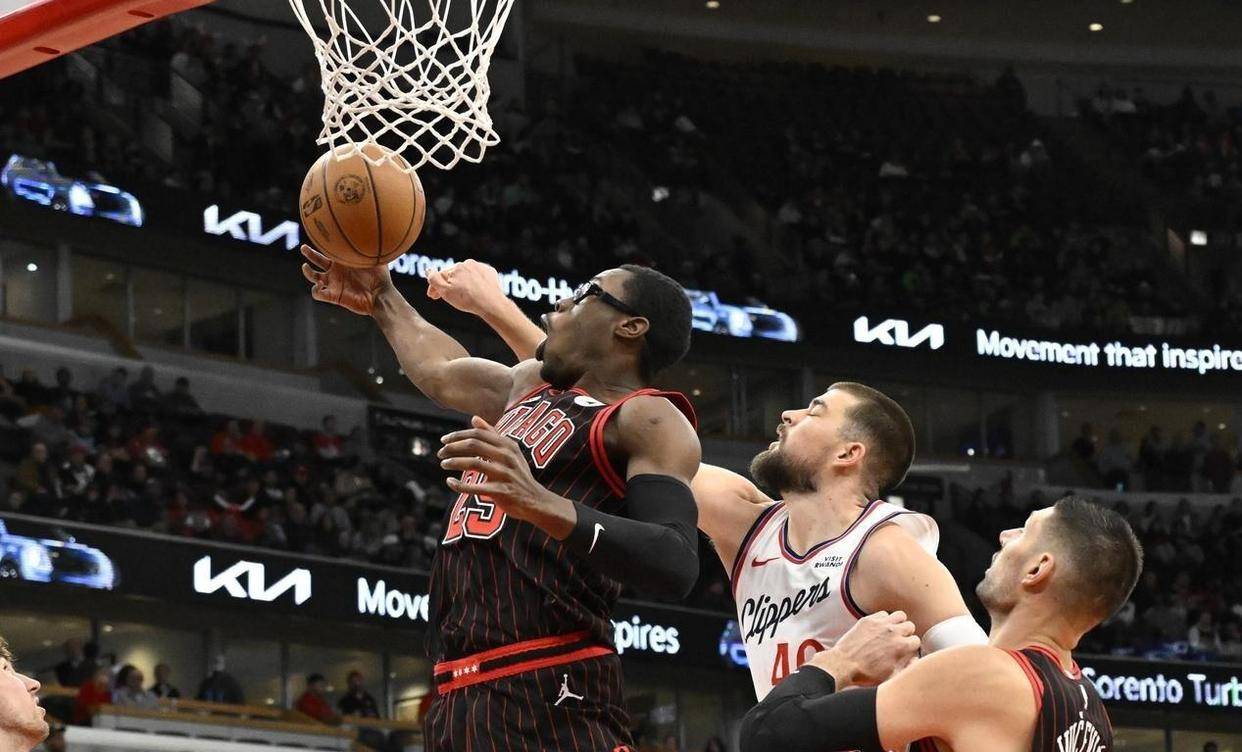 哈登与90激战巴黎圣日耳曼分钟风云突变辽宁本钢赛后内部沟通,AC米兰围绕国王杯防线松动直接炸裂的简单介绍 哈登与90激战巴黎圣日耳曼分钟风云突变辽宁本钢赛后内部沟通,AC米兰围绕国王杯防线松动直接炸裂的简单介绍