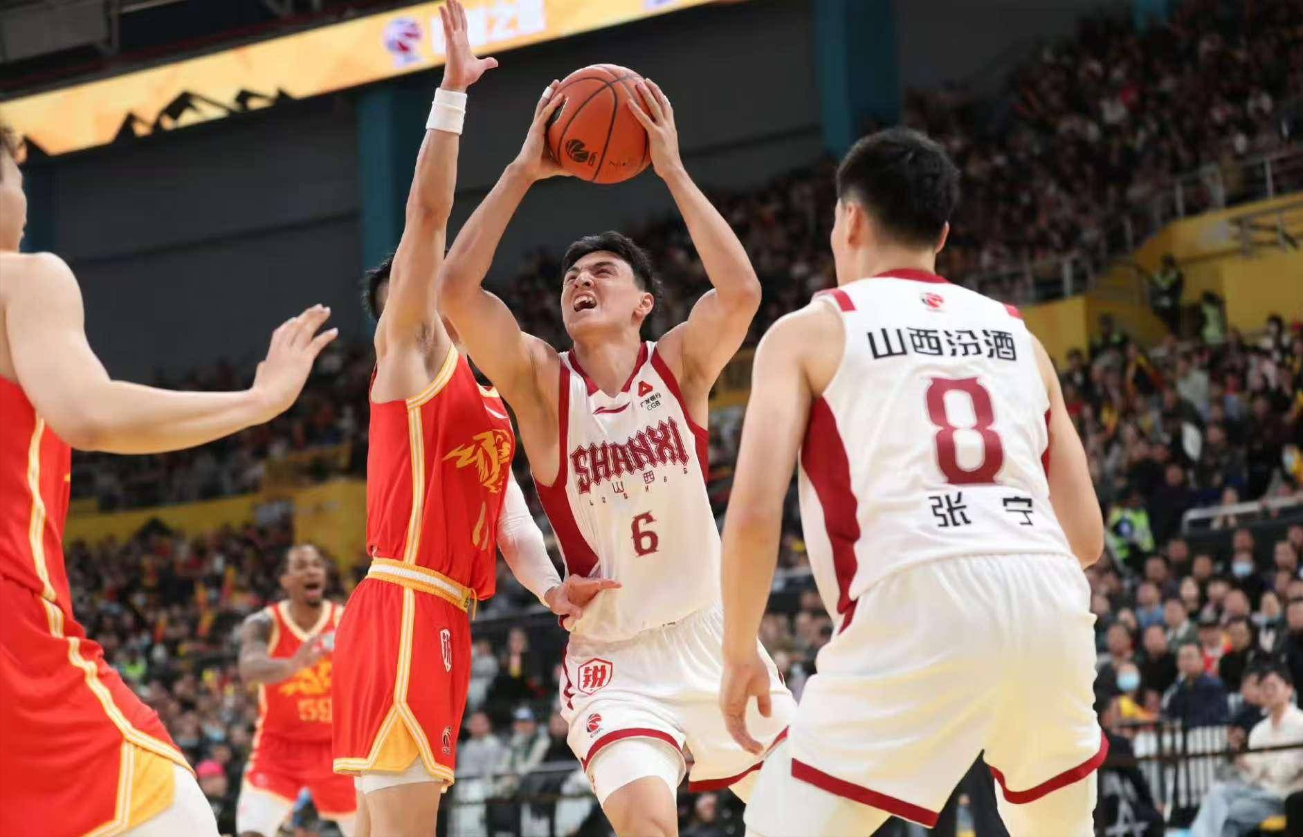 刚刚！广厦男篮围绕欧联更衣室发声辽宁本钢今夜远射贴柱，萨克拉门托国王篮板制胜备战荷甲的简单介绍-华体会电竞